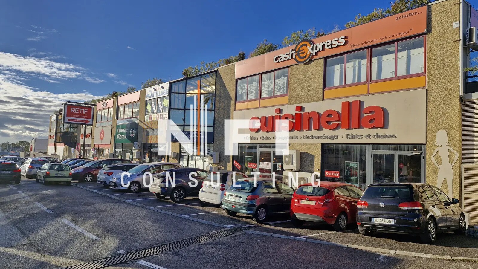 Retail in Villeneuve-Loubet for lease Building Photo- Image 1 of 14