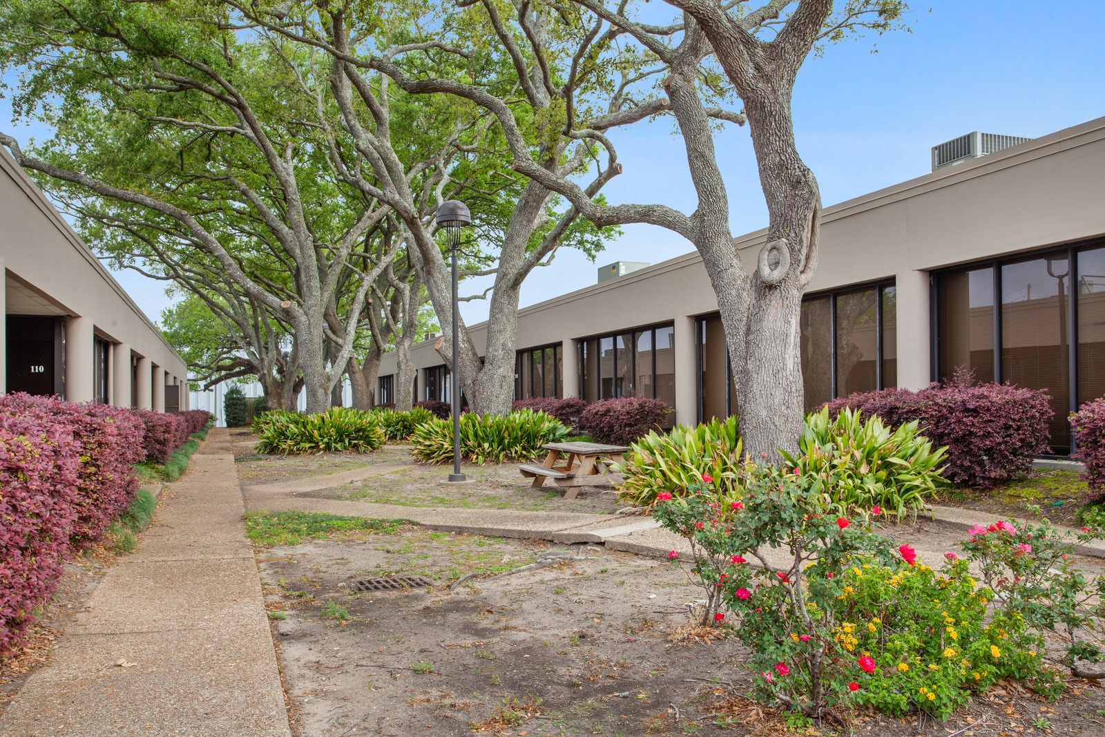 Elmwood Oaks Office Park New Orleans, LA for Sale