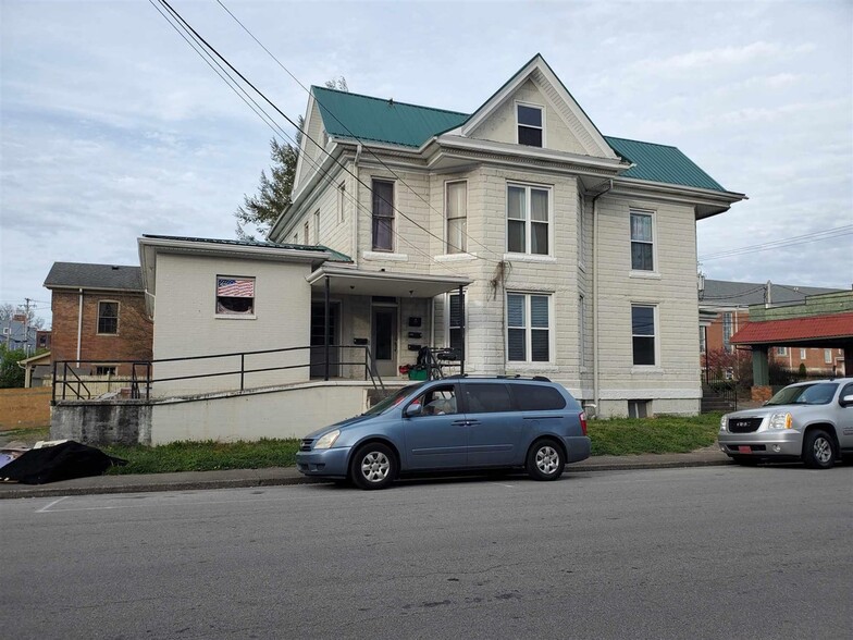 315 S Green St, Glasgow, KY for sale - Building Photo - Image 1 of 17