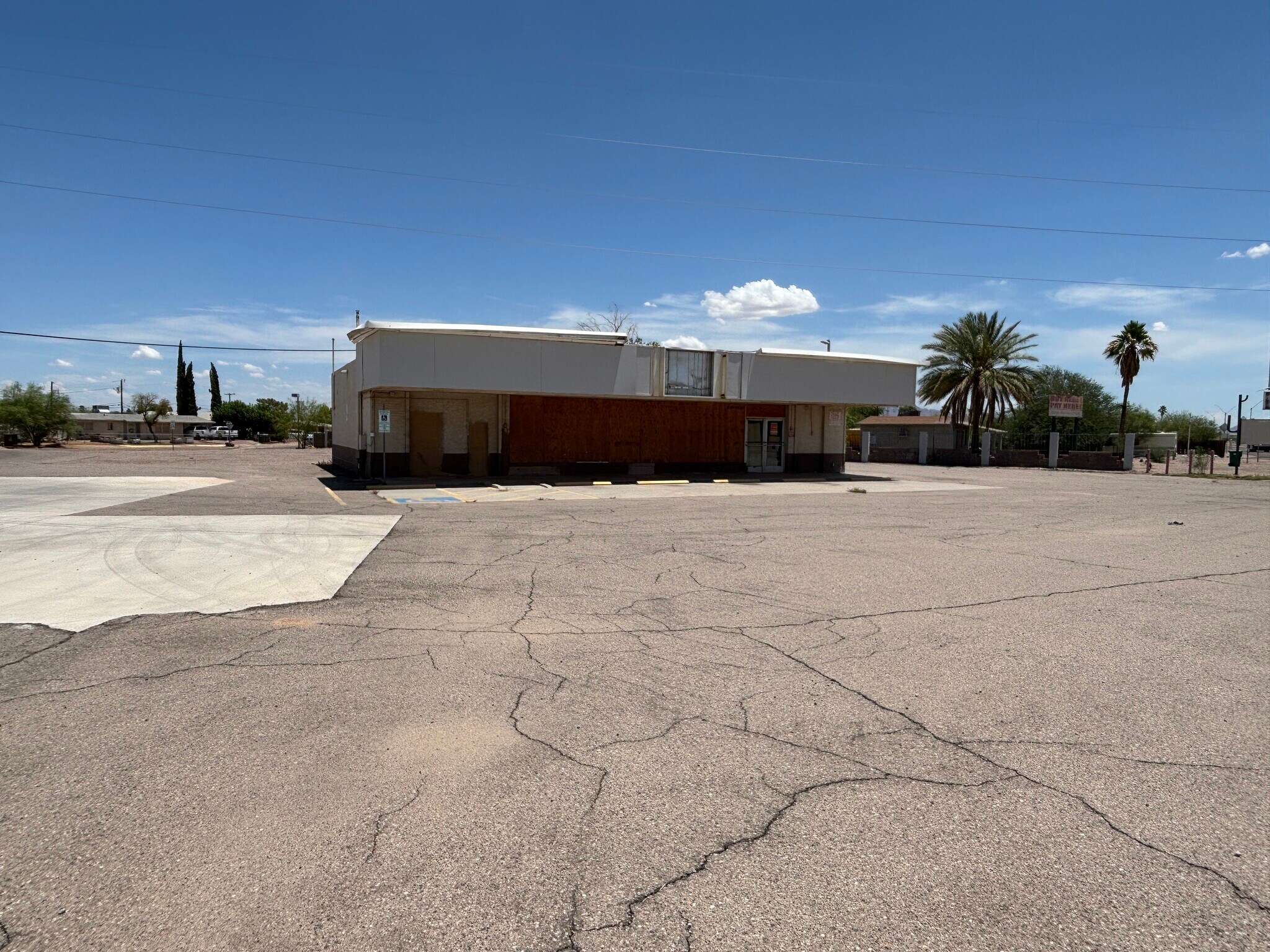 612 W Frontier St, Eloy, AZ for lease Building Photo- Image 1 of 12