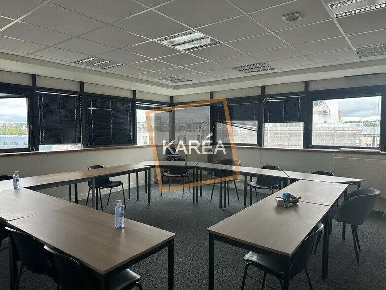 Office in Mareuil-lès-Meaux for sale - Interior Photo - Image 3 of 5