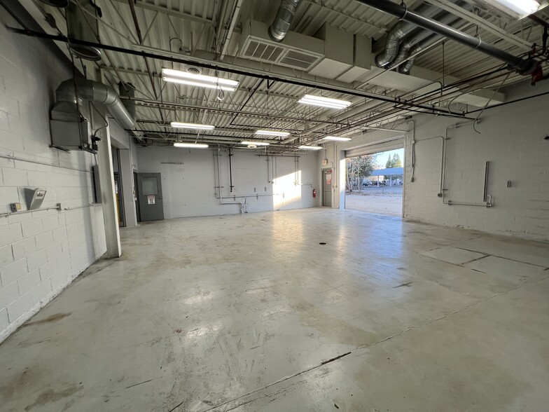 Industrial Cannabis Suites - 1,000 sf+, Warren MI - Warehouse