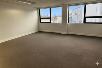 21 Locust Ave, New Canaan, CT for lease Interior Photo- Image 2 of 5