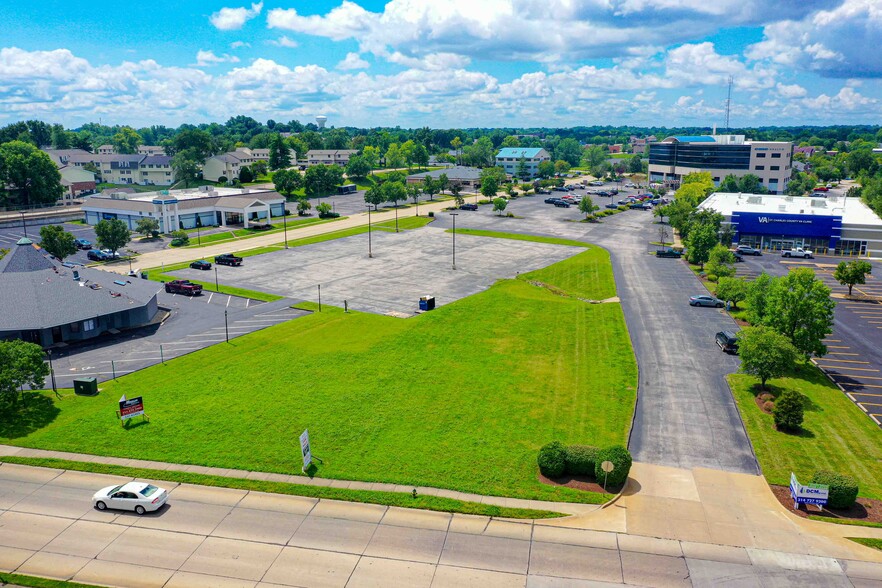 Plaza Way, Saint Charles, MO for sale - Building Photo - Image 3 of 8