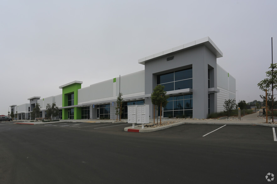 5337 Hamner Ave, Eastvale, CA for lease - Building Photo - Image 2 of 4