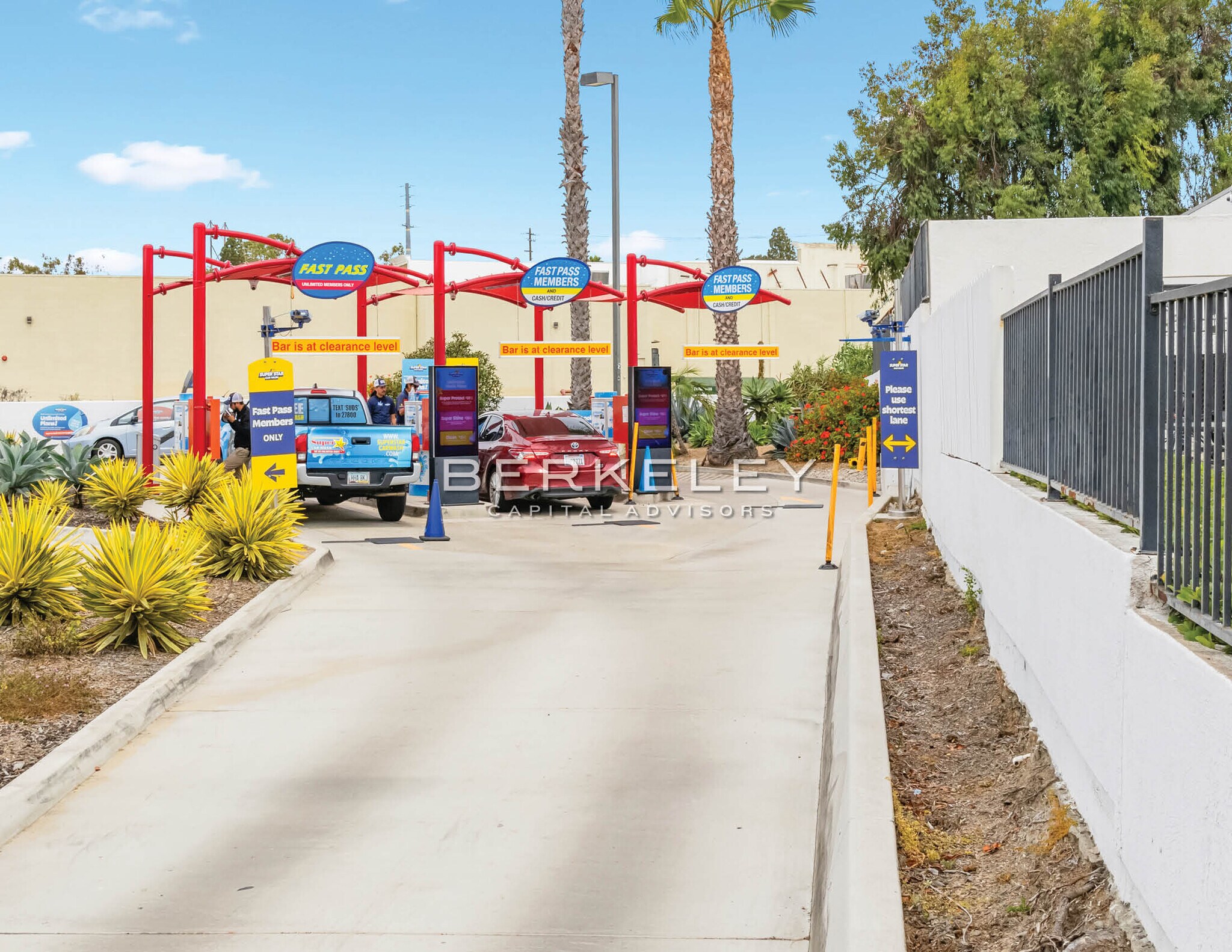 3528 College Blvd, Oceanside, CA 92056 Super Star Car Wash 20 Yrs