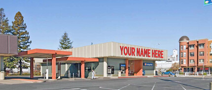 2 E Washington St, Petaluma, CA for lease Building Photo- Image 1 of 2