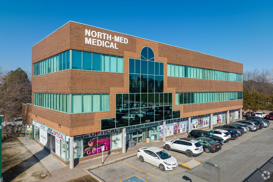 7131 Bathurst St, Vaughan, ON for lease - Building Photo - Image 1 of 4