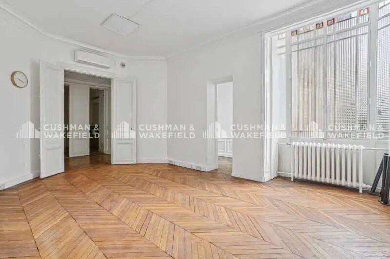 Office in Neuilly-sur-Seine for lease - Interior Photo - Image 3 of 6