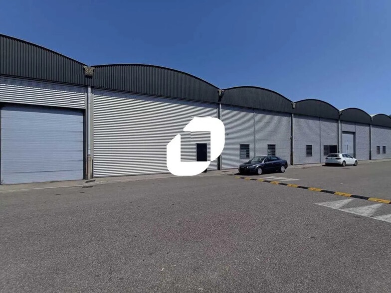 9 Rue Du Dauphiné, Saint-Priest for lease - Building Photo - Image 2 of 14