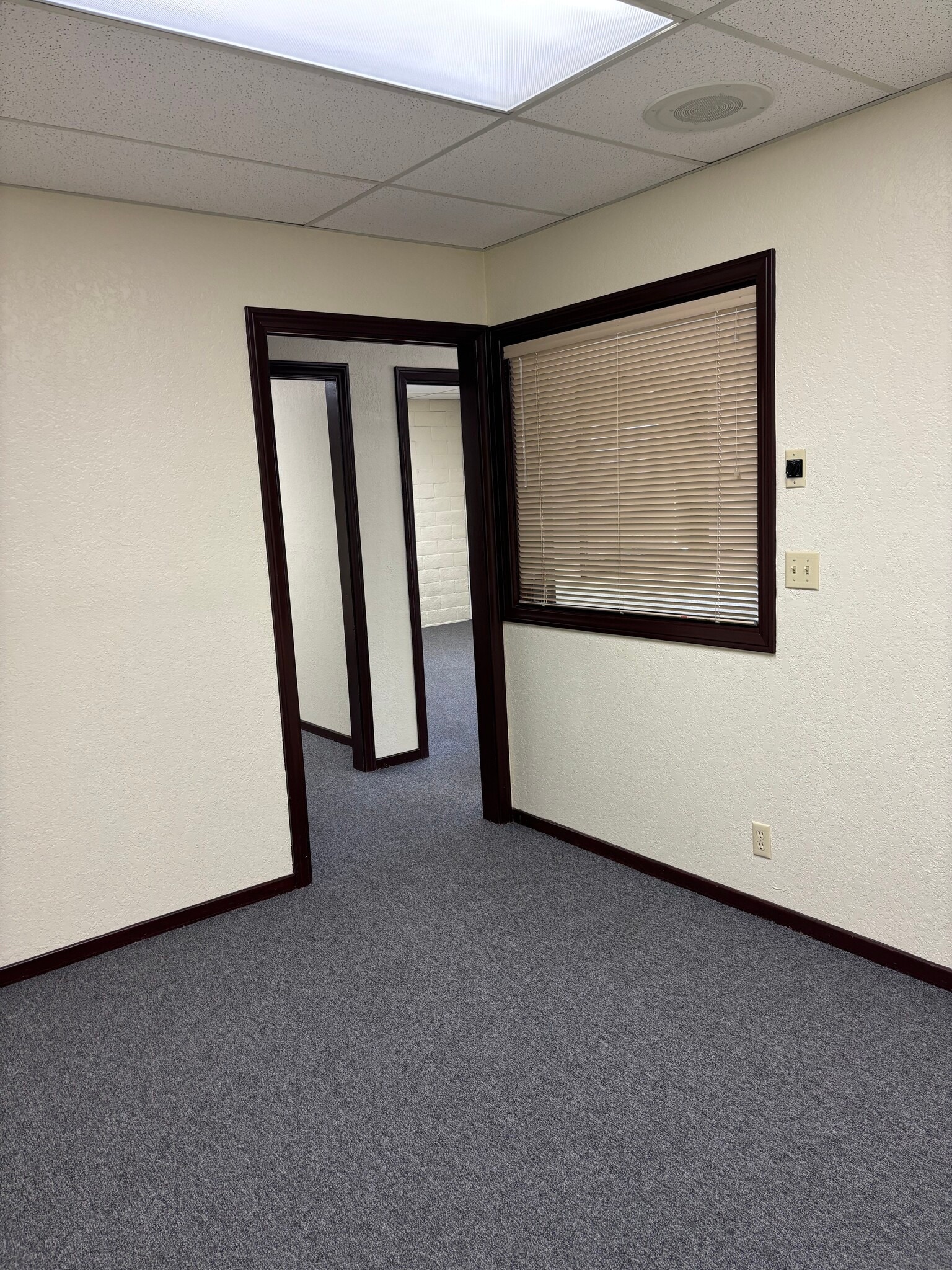 23470 Olive Wood Plaza Dr, Moreno Valley, CA for lease Interior Photo- Image 1 of 4