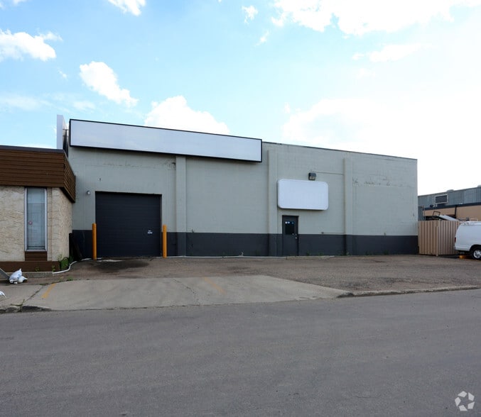 9913 73rd Ave NW, Edmonton, AB for lease - Building Photo - Image 1 of 13