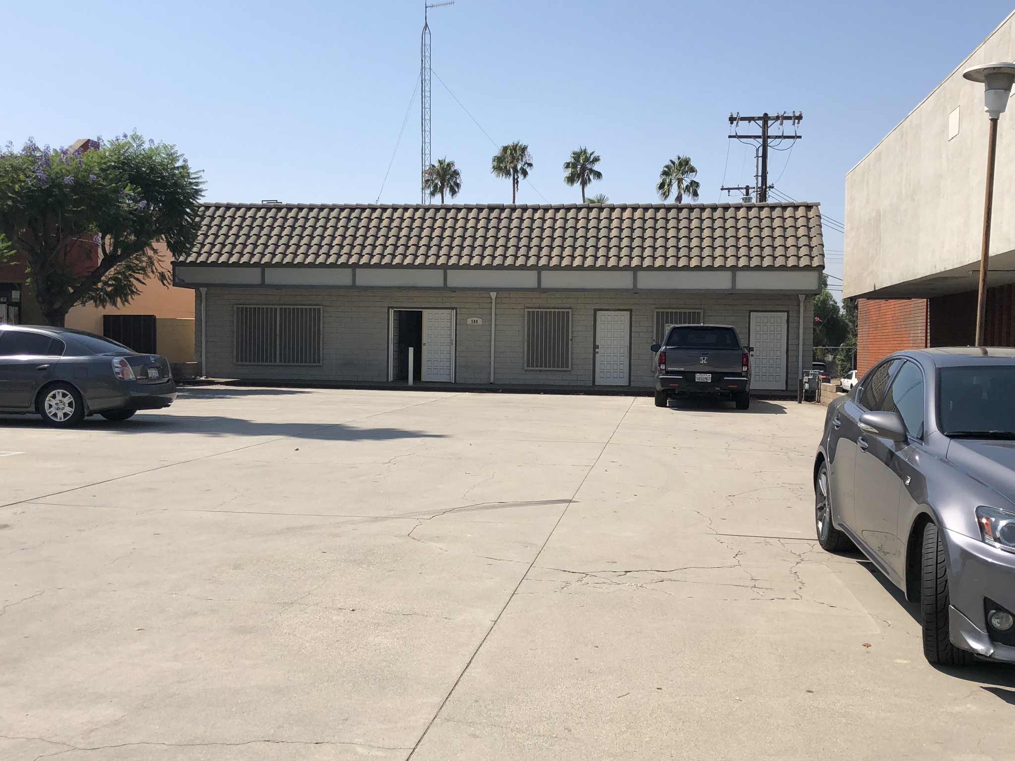 578-580 E Foothill Blvd, Azusa, CA for lease Building Photo- Image 1 of 10