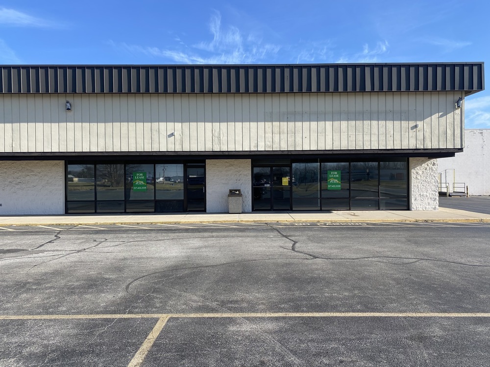 1303-1383 E Pershing Rd, Decatur, IL for lease Building Photo- Image 1 of 10