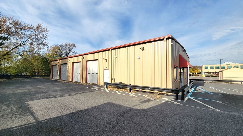 29 Carle St, Kingston, PA for lease - Building Photo - Image 3 of 8