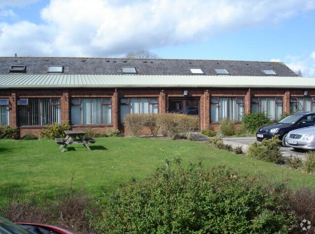 Moorfield Rd, Kennford for sale - Primary Photo - Image 1 of 1