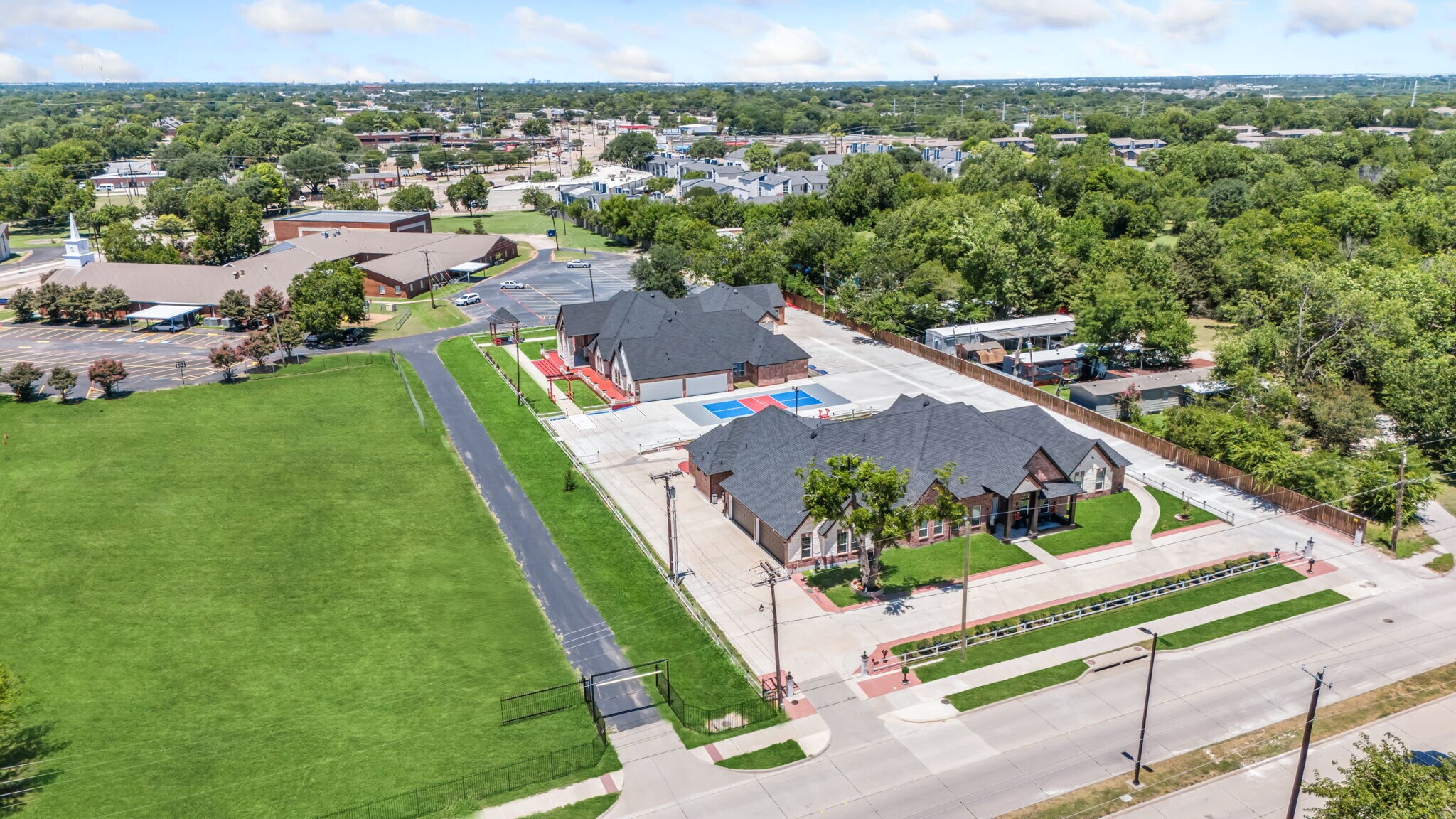 703 E Oates Rd, Garland, TX for sale Primary Photo- Image 1 of 50