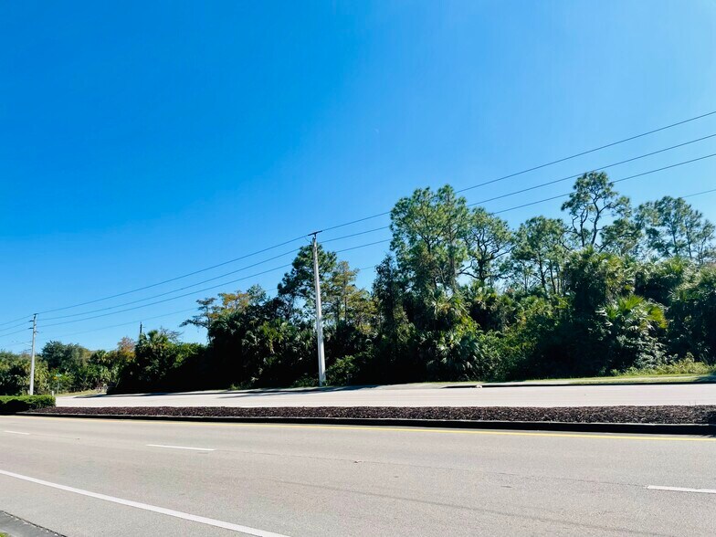 Golden Gate, Naples, FL 34117