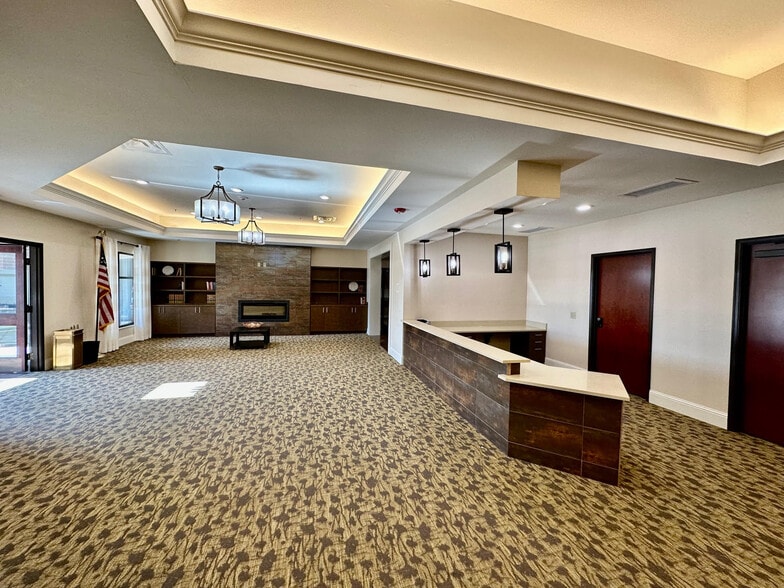 6900 Wolflin Ave, Amarillo, TX for sale - Interior Photo - Image 3 of 11