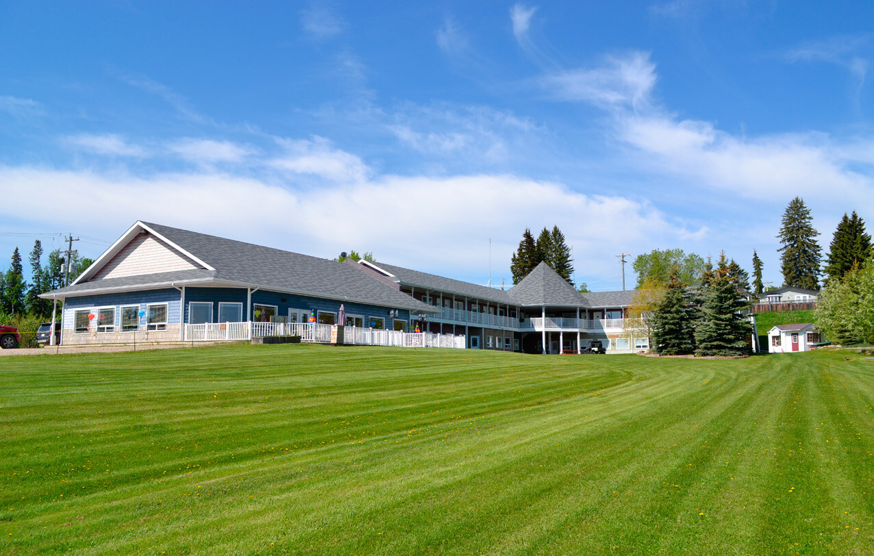 202 Lakeshore Dr, Buck Lake, AB for sale Primary Photo- Image 1 of 1