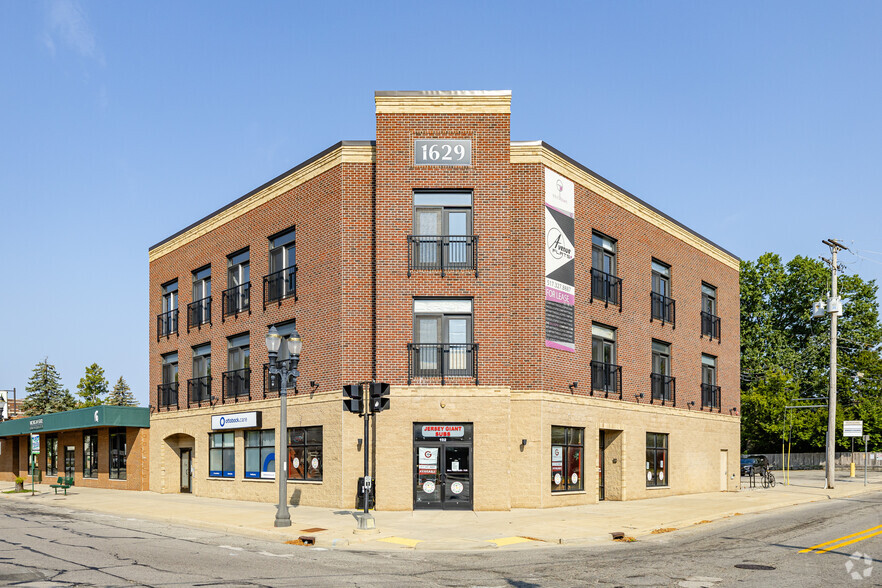 1629 E Michigan Ave, Lansing, MI for lease - Primary Photo - Image 1 of 13