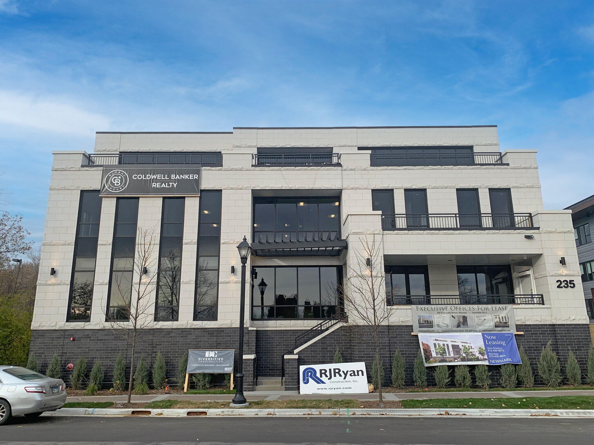 235 Lake St E, Wayzata, MN for sale Building Photo- Image 1 of 1