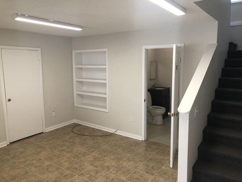 9500 Pensacola Blvd, Pensacola, FL 32534 Office for Lease