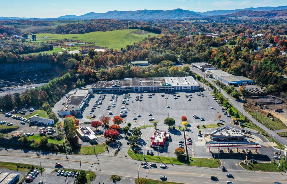 60106 E Midland Trl, Lexington, VA 24450