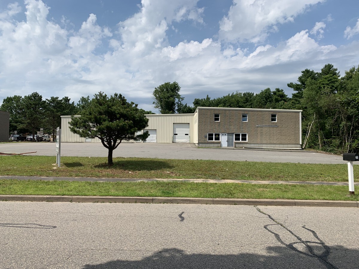 21 Ventura Dr, North Dartmouth, MA 02747