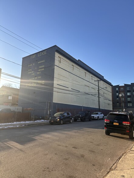 26 Cornelison Ave, Jersey City, NJ for lease - Building Photo - Image 2 of 6