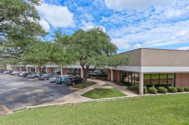 More details for 2120 W Braker Ln, Austin, TX - Flex for Lease