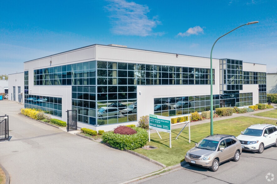 7432-7440 Fraser Park Dr, Burnaby, BC for lease - Building Photo - Image 1 of 6