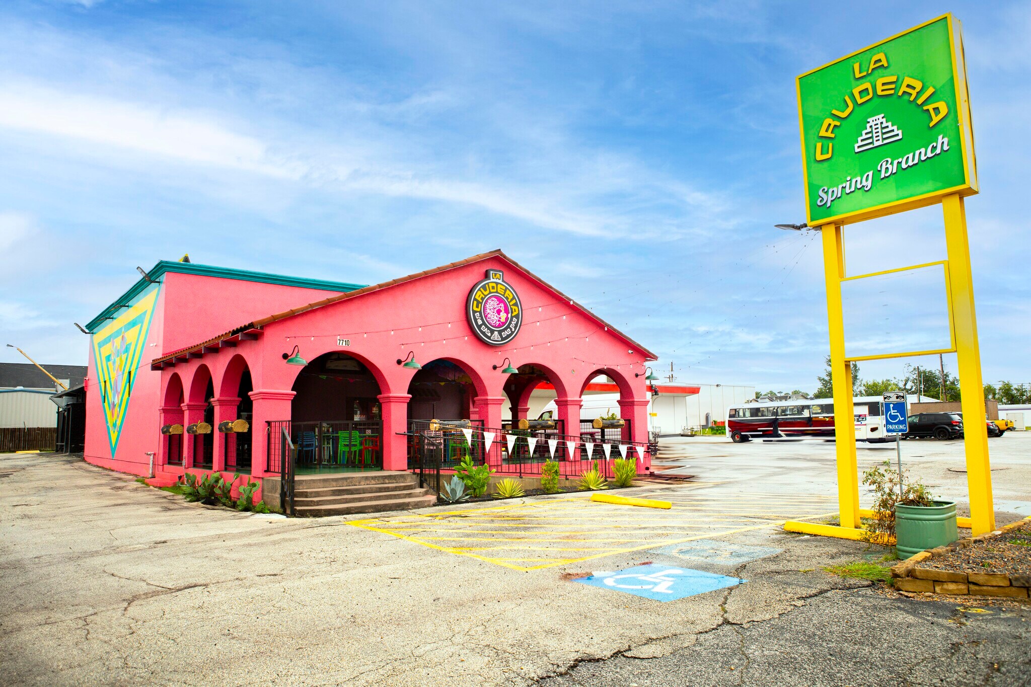 7710 Long Point Dr, Houston, TX for sale Primary Photo- Image 1 of 1