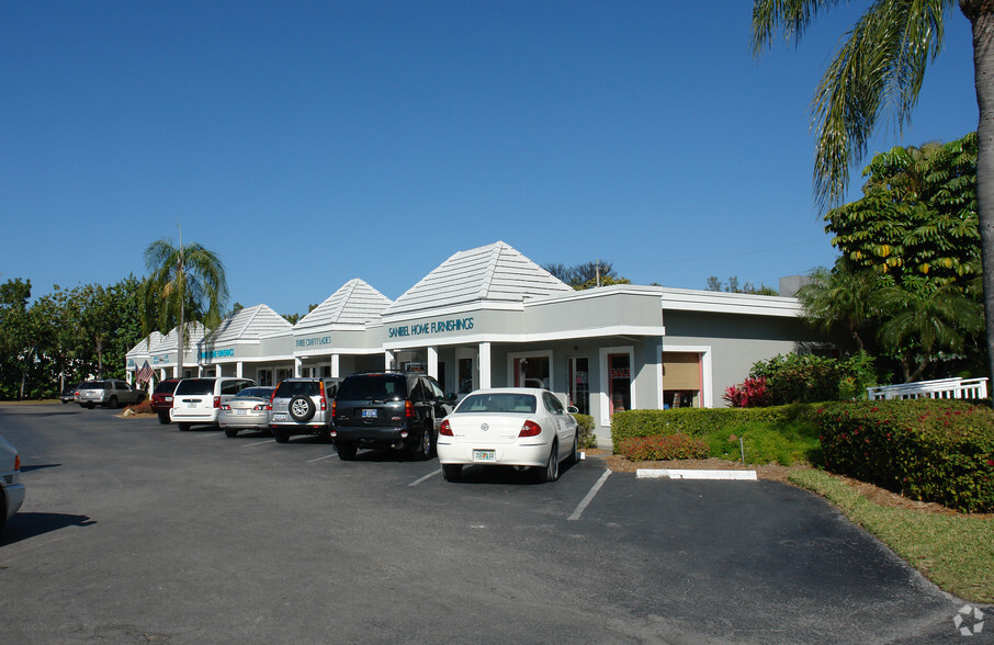 1618-1628 Periwinkle Way, Sanibel, FL for sale - Primary Photo - Image 1 of 1