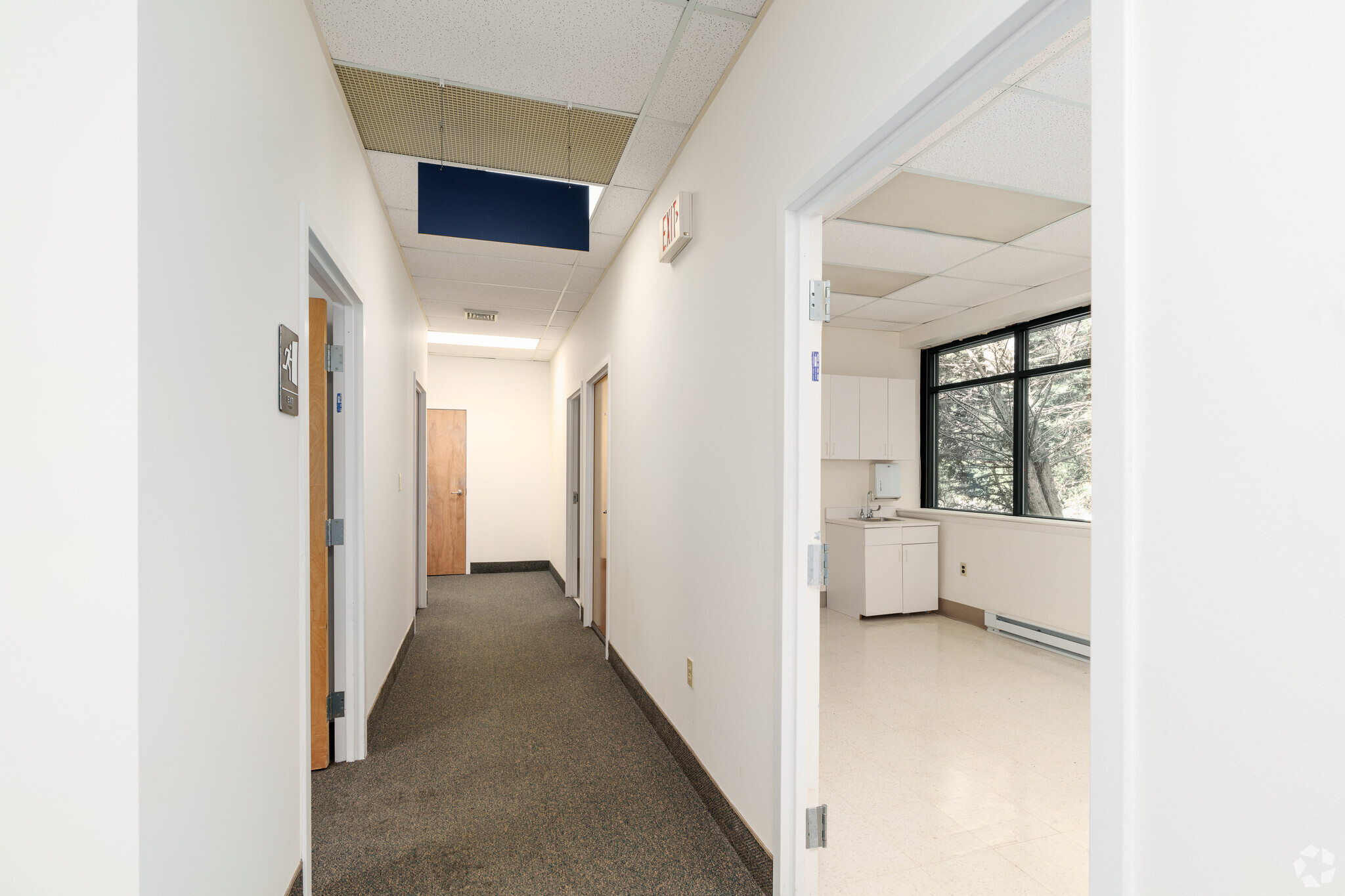 8200 Flourtown Ave, Wyndmoor, PA for lease Interior Photo- Image 1 of 3