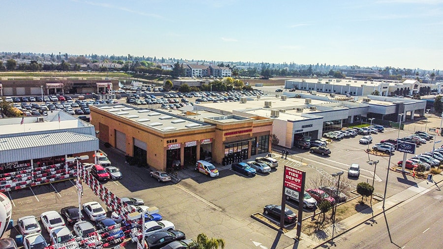 5262 N Blackstone Ave, Fresno, CA for sale - Building Photo - Image 2 of 20