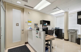 2202 2nd St SW, Calgary, AB for lease Interior Photo- Image 2 of 5