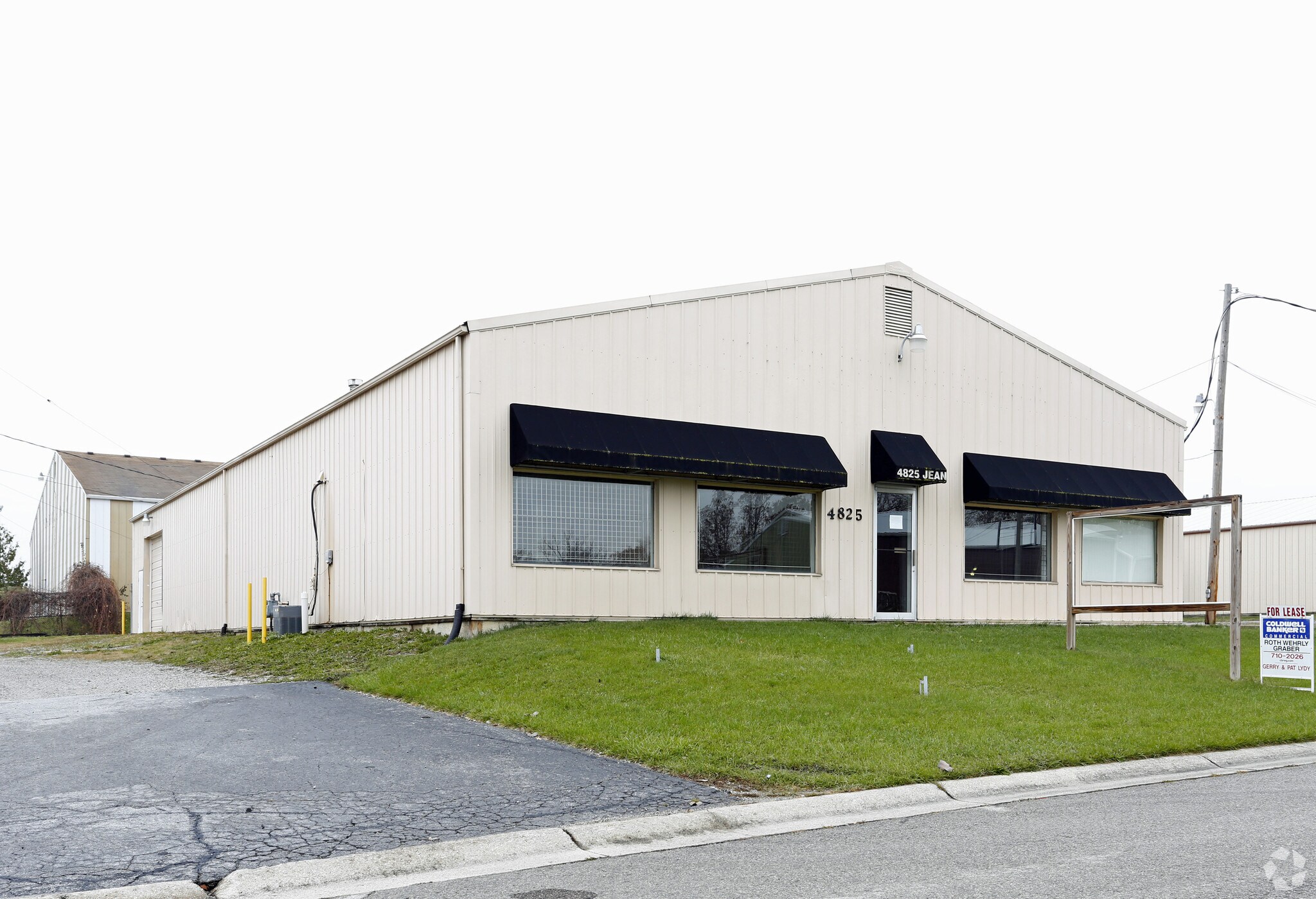 4825 Jean Dr, Fort Wayne, IN for sale Primary Photo- Image 1 of 1