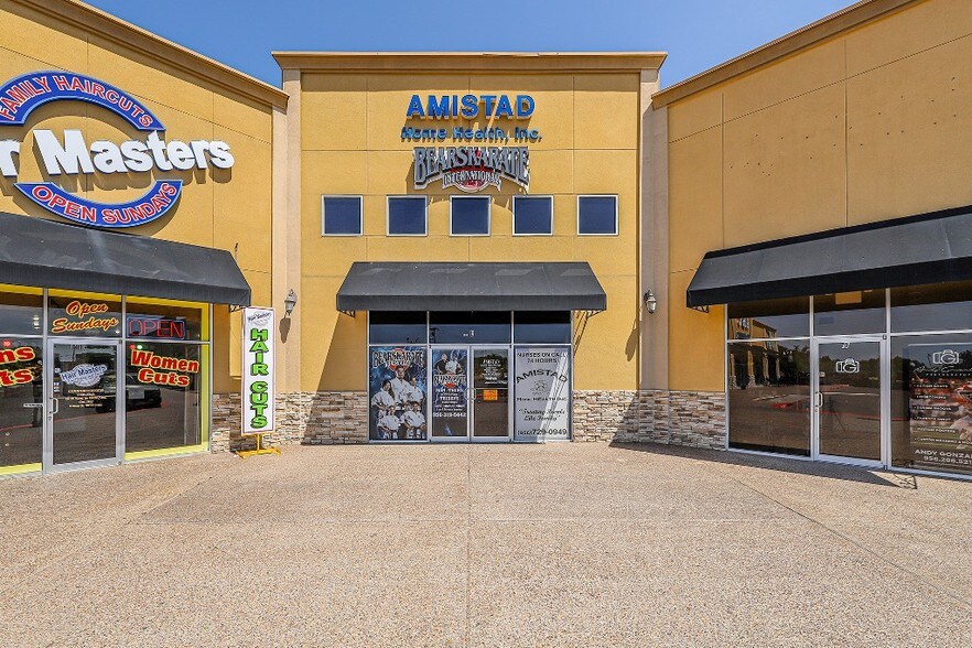 5710 McPherson Rd, Laredo, TX 78041