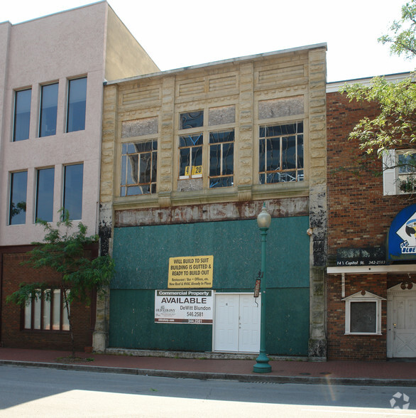 16 Capitol St, Charleston, WV for sale - Primary Photo - Image 1 of 1