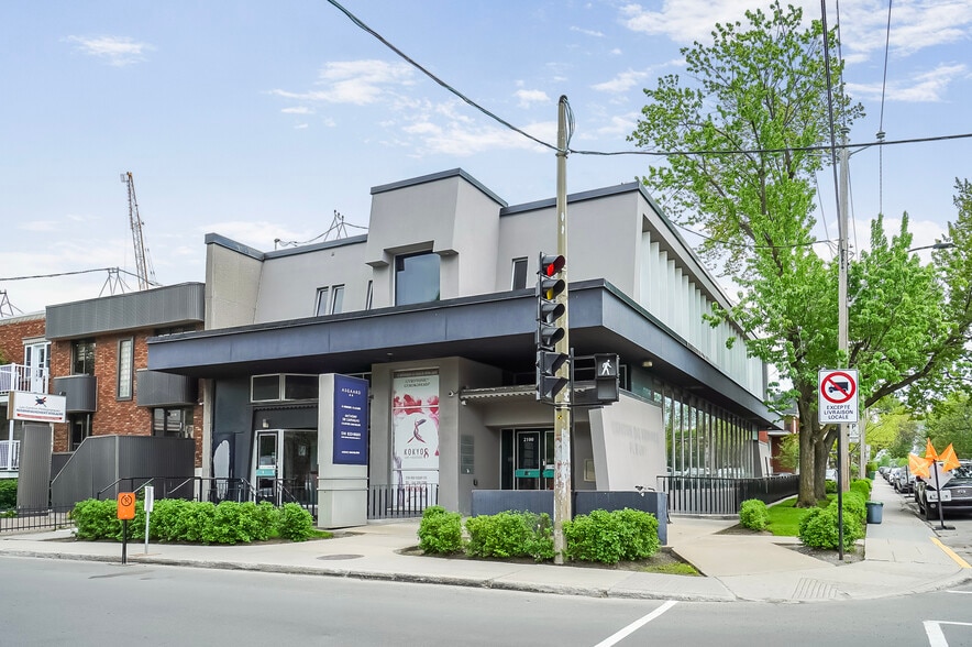 2100-2106 Rue Fleury E, Montréal, QC for sale - Building Photo - Image 2 of 7