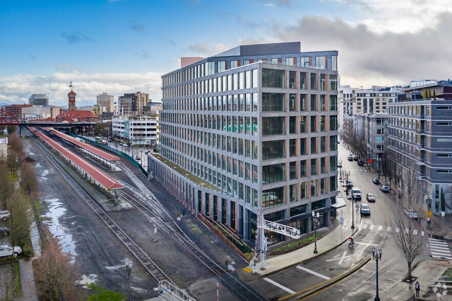 1250 NW 9th Ave, Portland, OR for lease - View of the Building from over NW 9th Avenue - Image 1 of 30