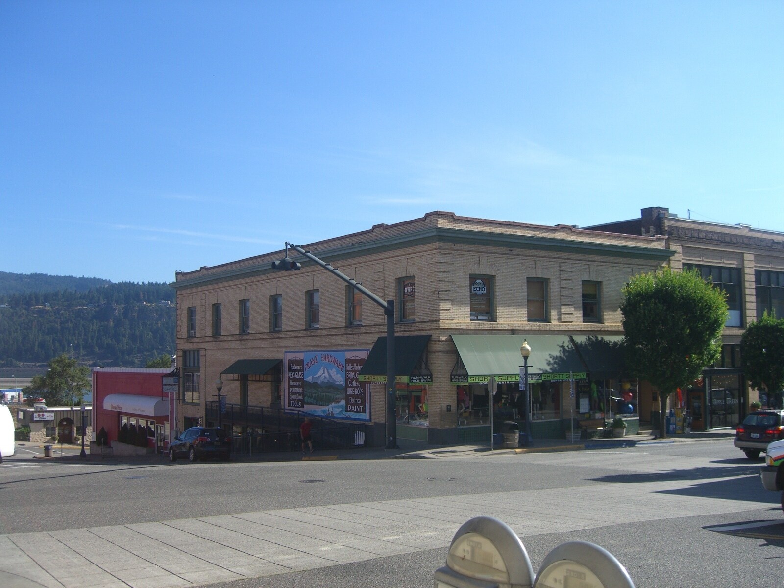 111 2nd St, Hood River, OR for sale Building Photo- Image 1 of 1