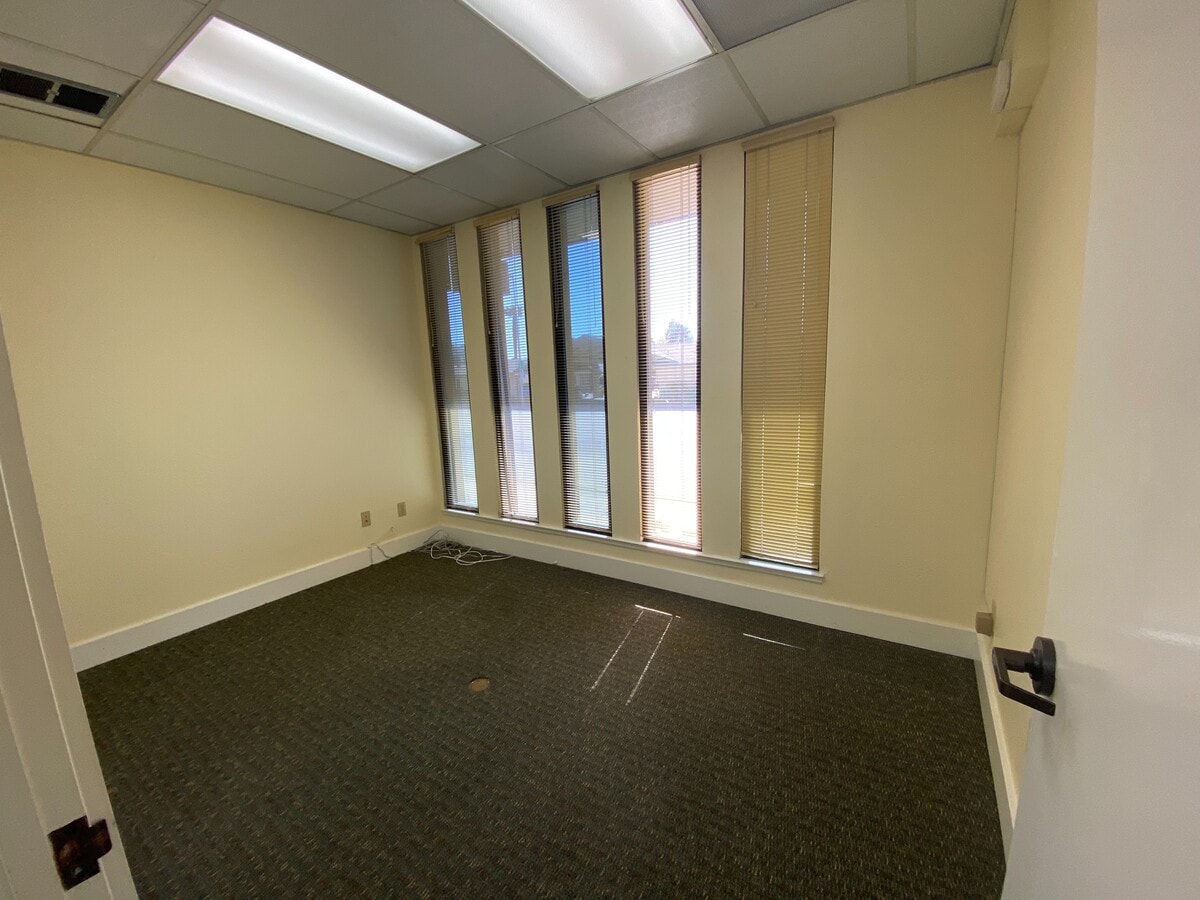 201 John St, Salinas, CA 93901