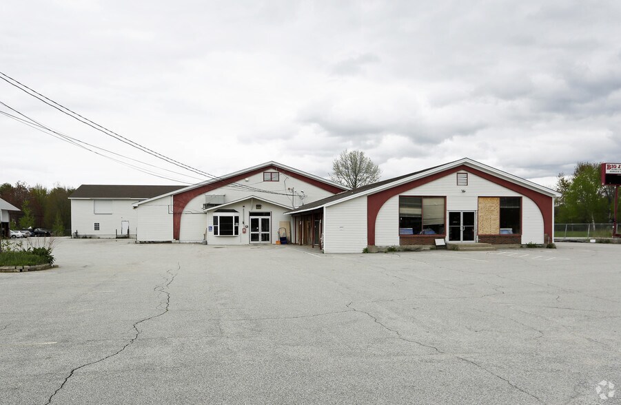 78 Turnpike St, Allenstown, NH 03275