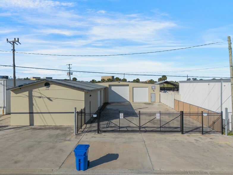 218 Seaboard Ave, Venice, FL for sale - Primary Photo - Image 1 of 12