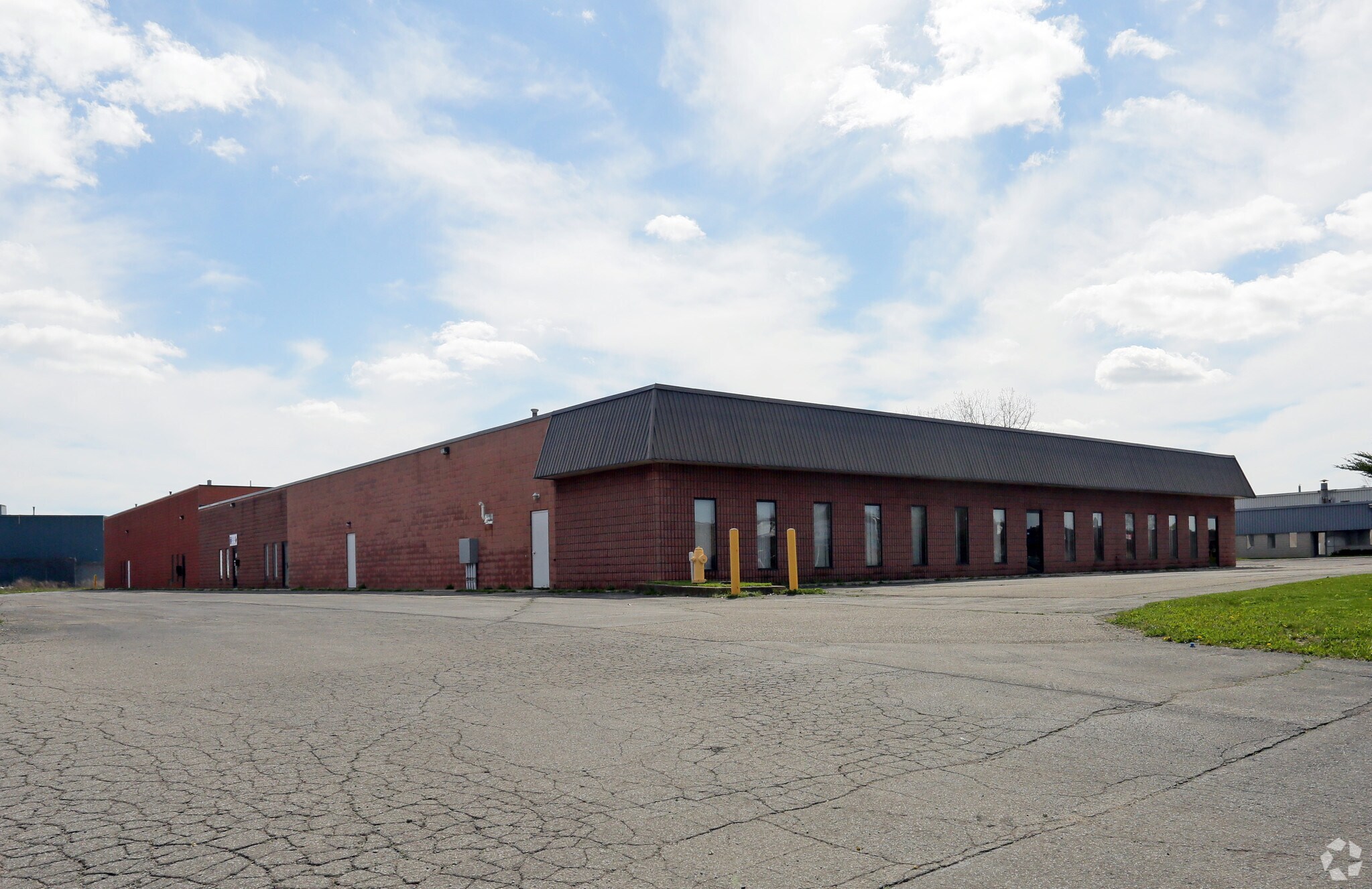 72 Copernicus Blvd, Brantford, ON for sale Primary Photo- Image 1 of 1