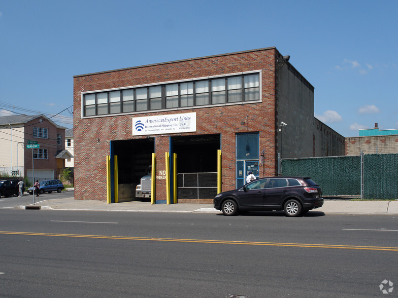 169-171 Frelinghuysen Ave, Newark, NJ for lease - Building Photo - Image 3 of 6