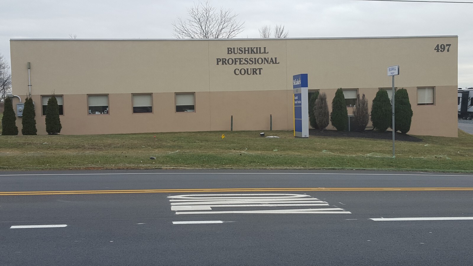 497 Bushkill Plaza Ln, Wind Gap, PA 18091