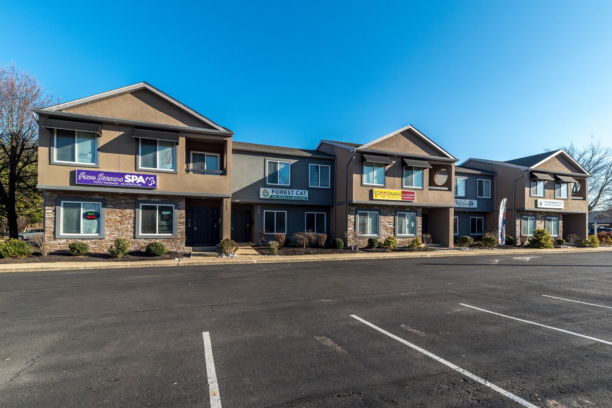 755 York Rd, Warminster, PA 18974 755 York Road Center